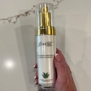 Brand new - never opened lash cleaner